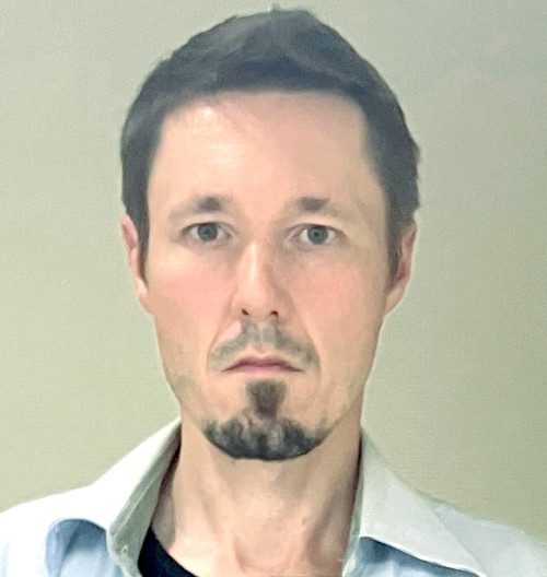 Evgeny Uskov - a Russian who has passed the Kanji Kentei level 1. Евгений Усков - россиянин, успешно сдавший первый уровень экзамена Кандзи Кэнтэй